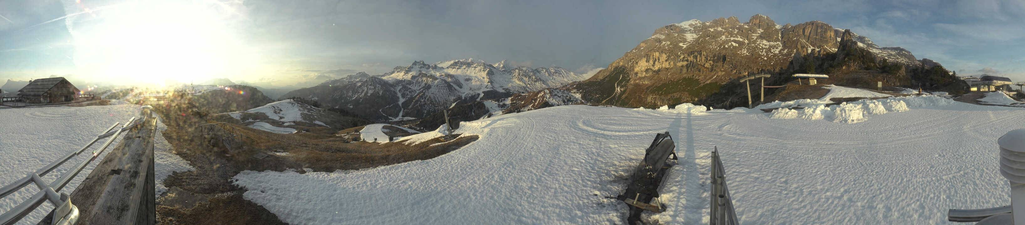 Archiv Foto Webcam Arabba - Bergrestaurant am Monte Burz