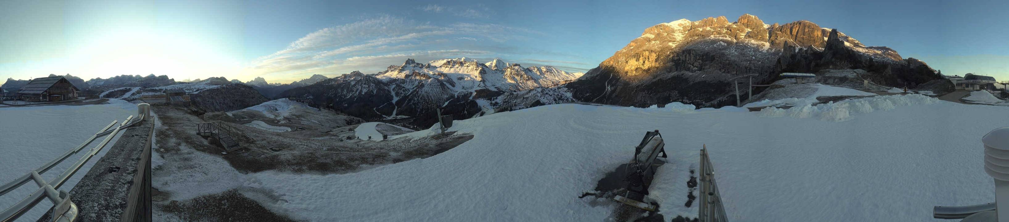 Archiv Foto Webcam Arabba - Bergrestaurant am Monte Burz