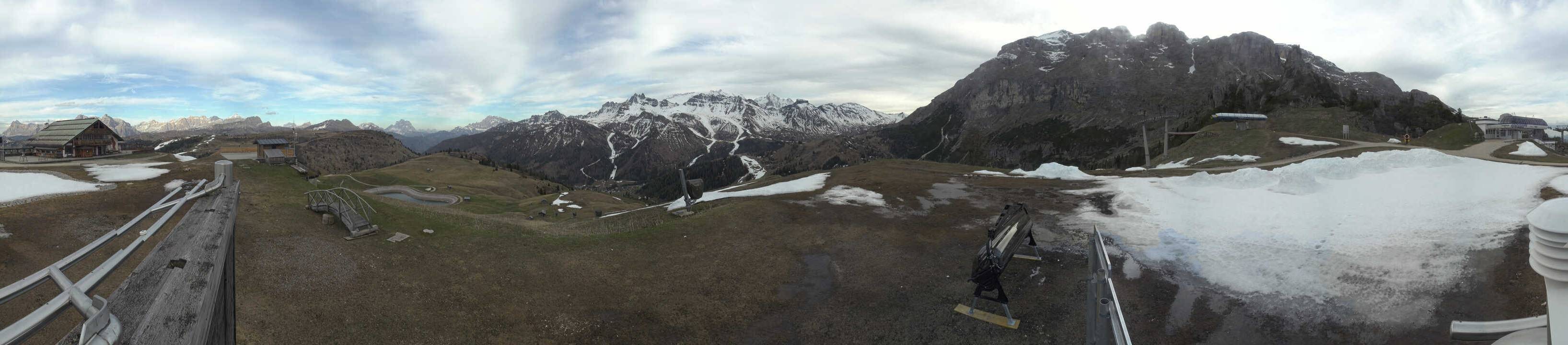 Archiv Foto Webcam Arabba - Bergrestaurant am Monte Burz