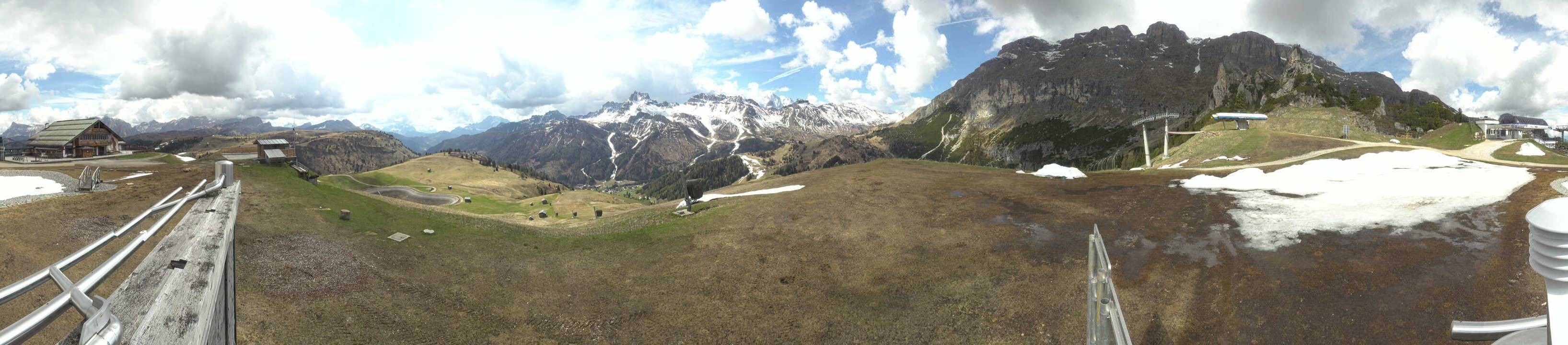 Archiv Foto Webcam Arabba - Bergrestaurant am Monte Burz