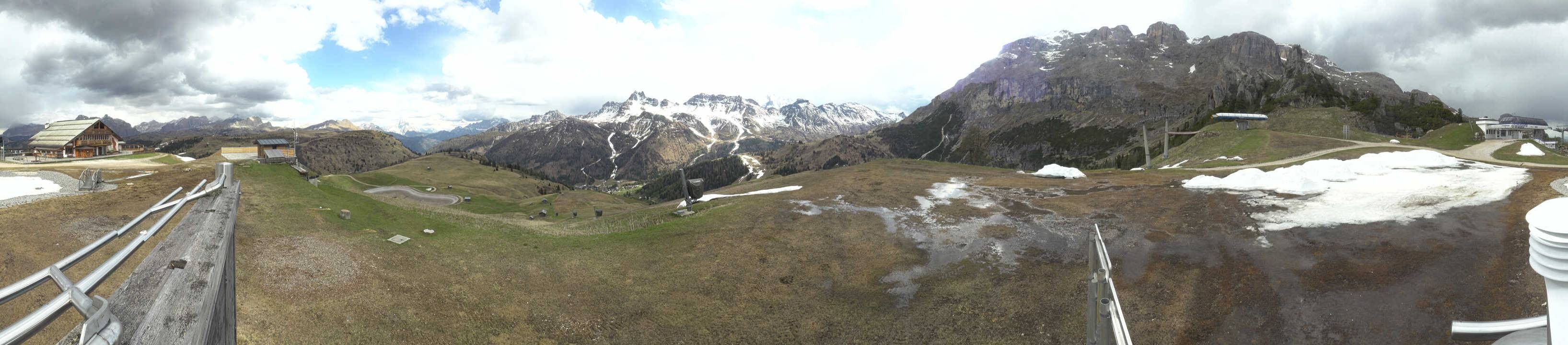 Archiv Foto Webcam Arabba - Bergrestaurant am Monte Burz