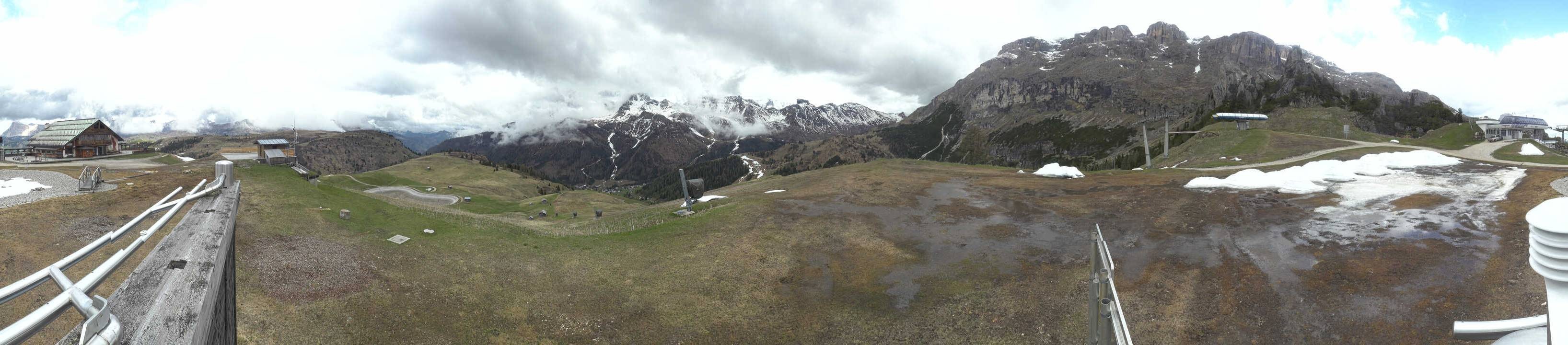 Archiv Foto Webcam Arabba - Bergrestaurant am Monte Burz
