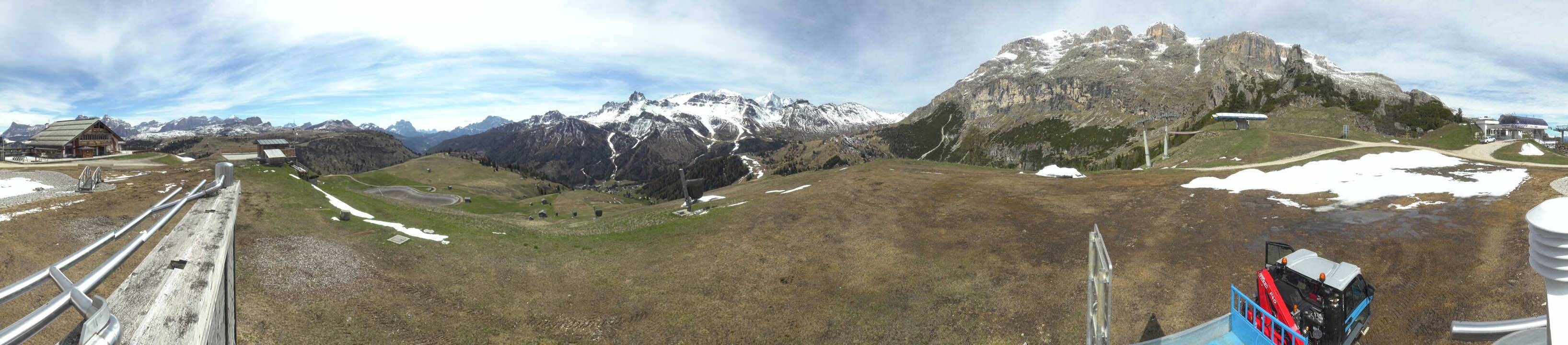 Archiv Foto Webcam Arabba - Bergrestaurant am Monte Burz