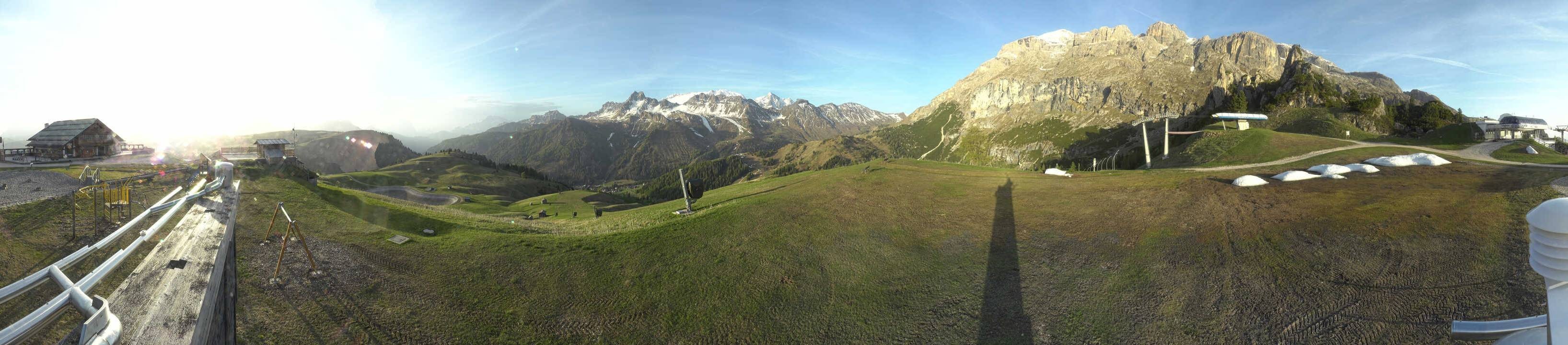 Archiv Foto Webcam Arabba - Bergrestaurant am Monte Burz