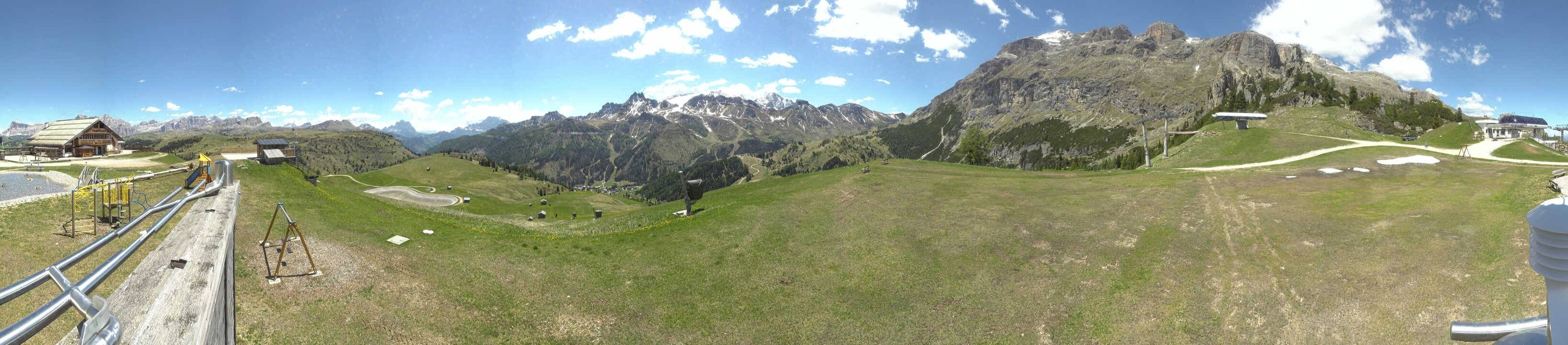 Archiv Foto Webcam Arabba - Bergrestaurant am Monte Burz