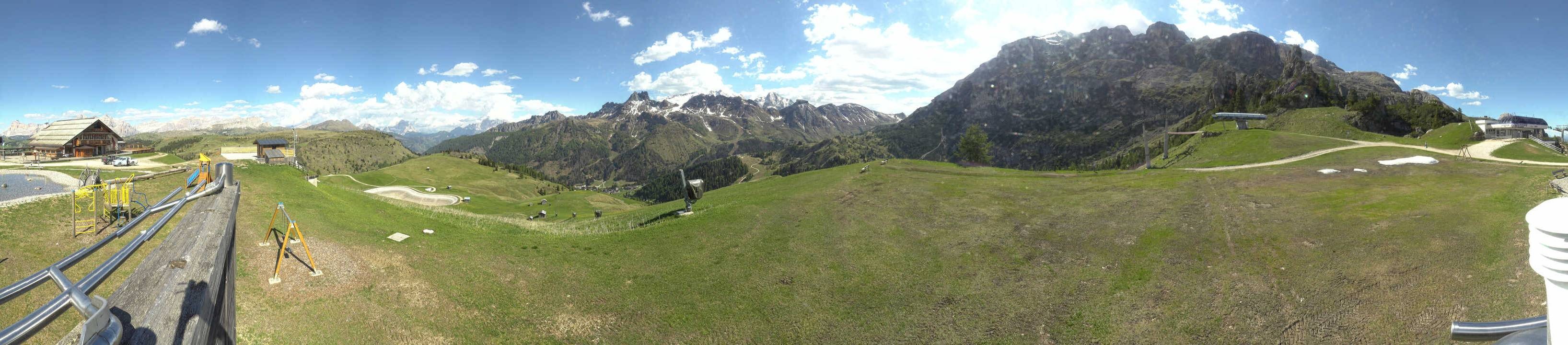 Archiv Foto Webcam Arabba - Bergrestaurant am Monte Burz