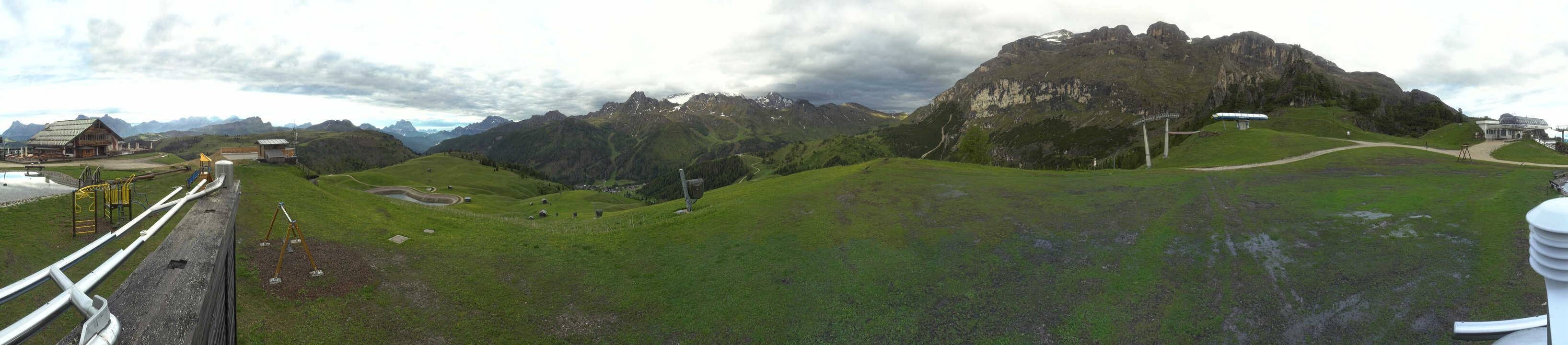 Archiv Foto Webcam Arabba - Bergrestaurant am Monte Burz