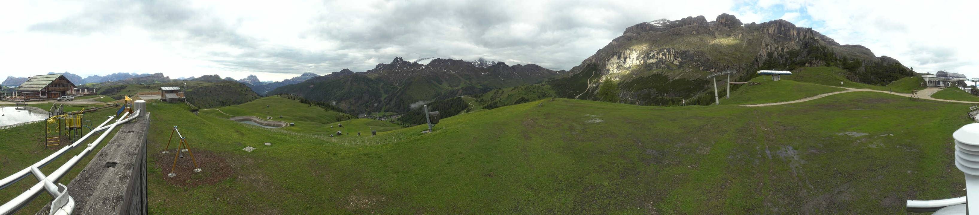 Archiv Foto Webcam Arabba - Bergrestaurant am Monte Burz