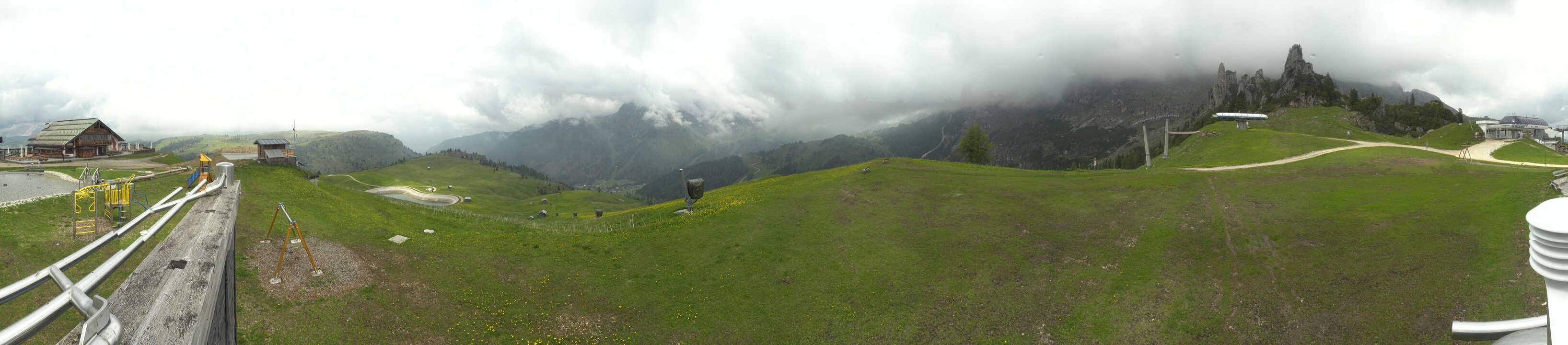 Archiv Foto Webcam Arabba - Bergrestaurant am Monte Burz