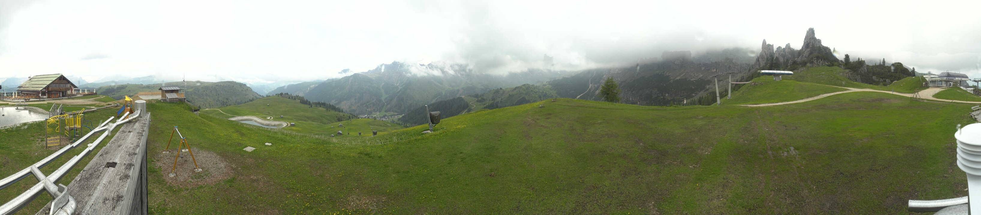 Archiv Foto Webcam Arabba - Bergrestaurant am Monte Burz