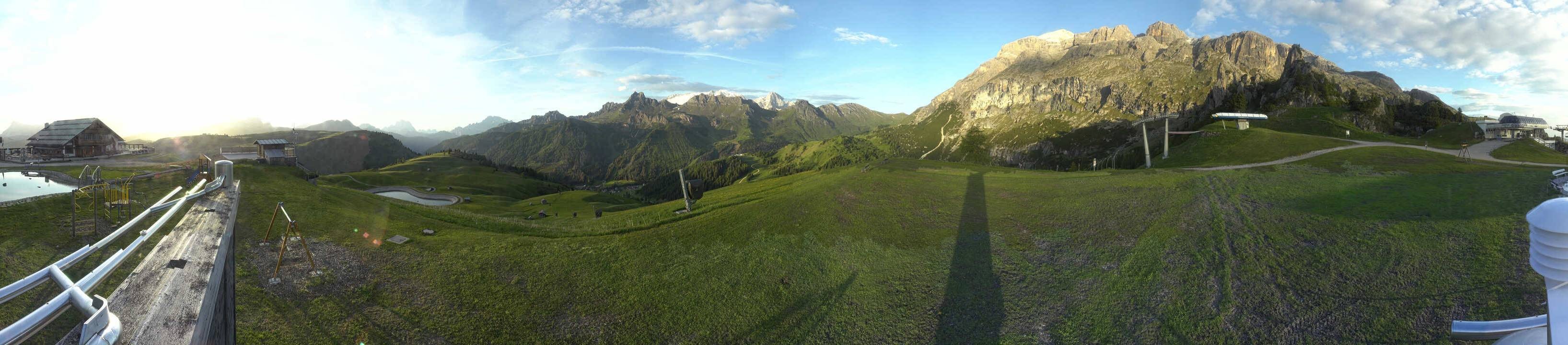 Archiv Foto Webcam Arabba - Bergrestaurant am Monte Burz