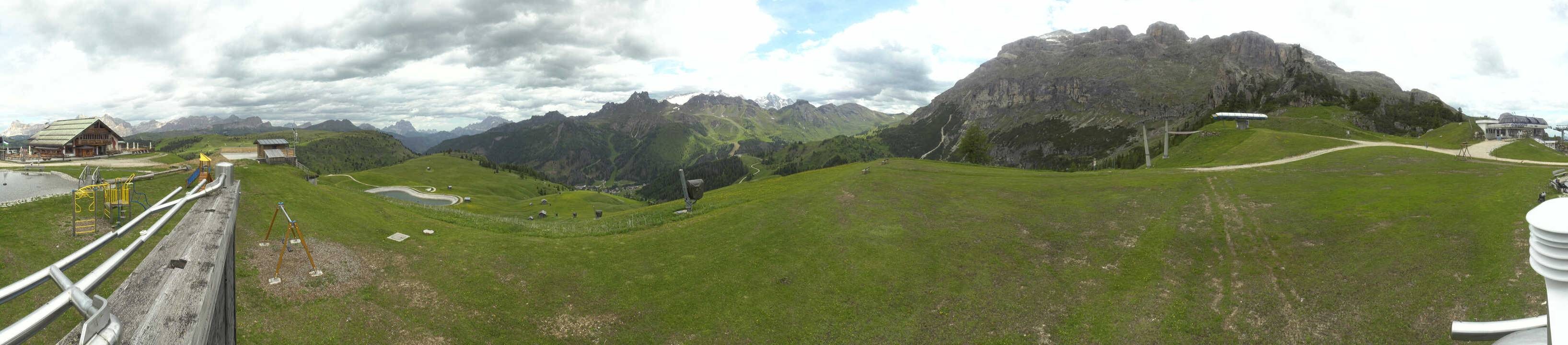 Archiv Foto Webcam Arabba - Bergrestaurant am Monte Burz