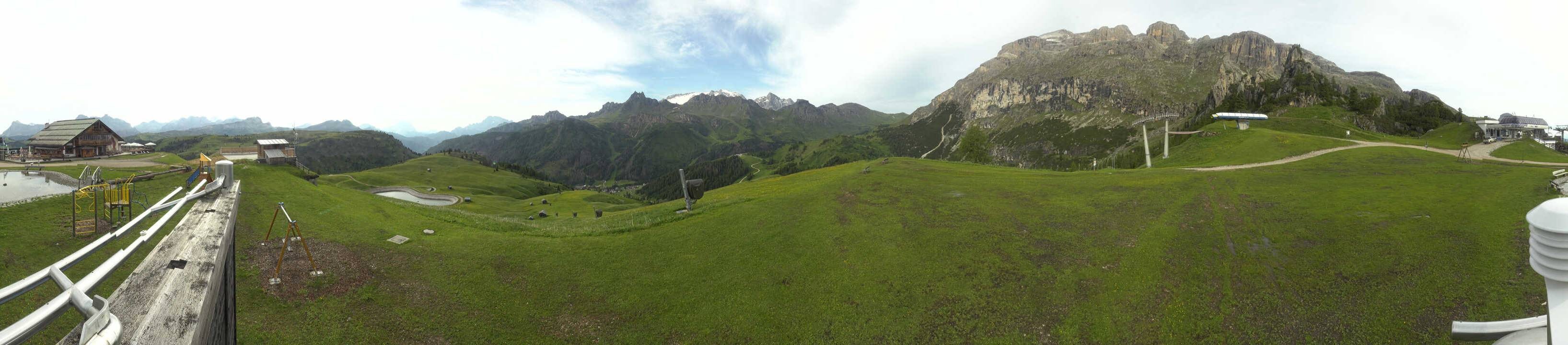 Archiv Foto Webcam Arabba - Bergrestaurant am Monte Burz