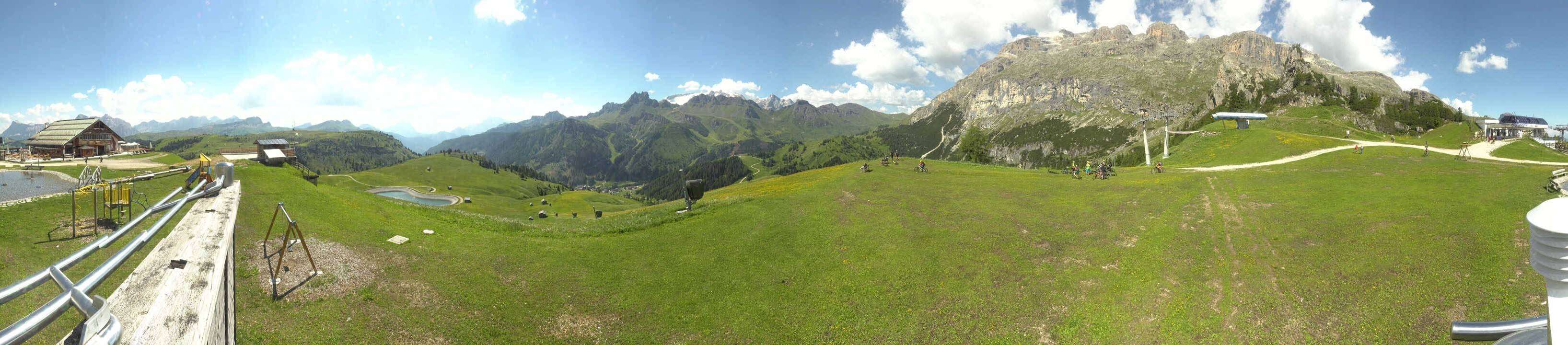 Archiv Foto Webcam Arabba - Bergrestaurant am Monte Burz