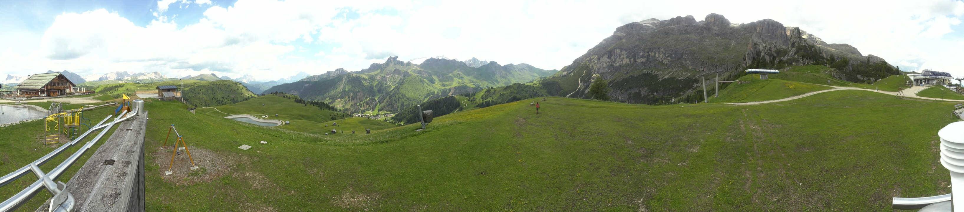 Archiv Foto Webcam Arabba - Bergrestaurant am Monte Burz