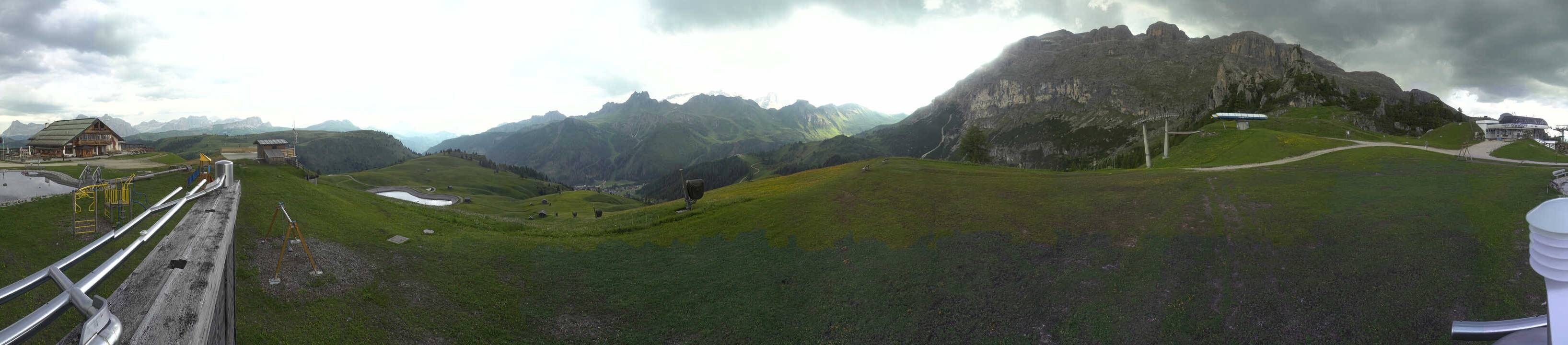 Archiv Foto Webcam Arabba - Bergrestaurant am Monte Burz