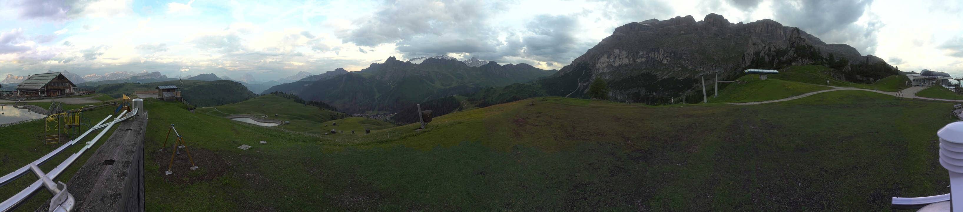 Archiv Foto Webcam Arabba - Bergrestaurant am Monte Burz