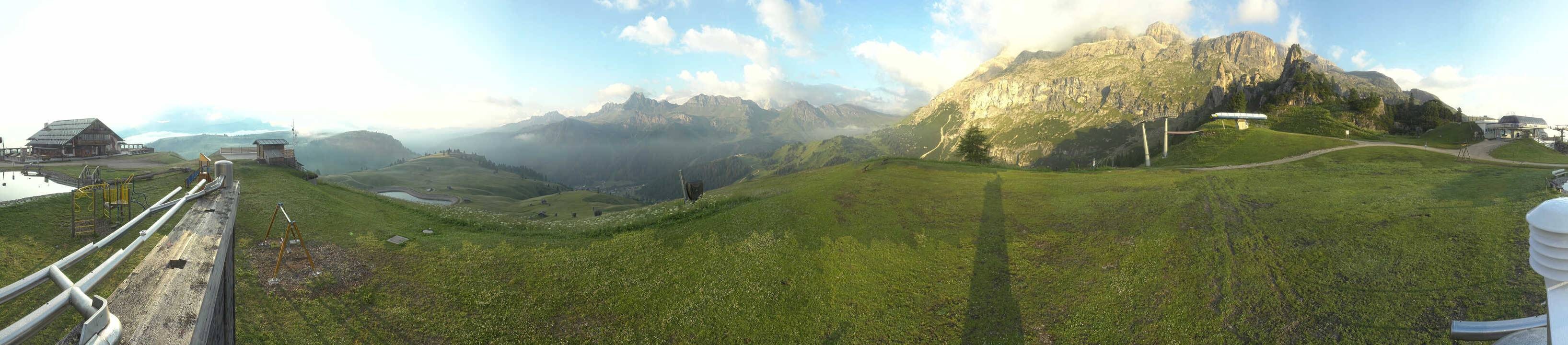 Archiv Foto Webcam Arabba - Bergrestaurant am Monte Burz
