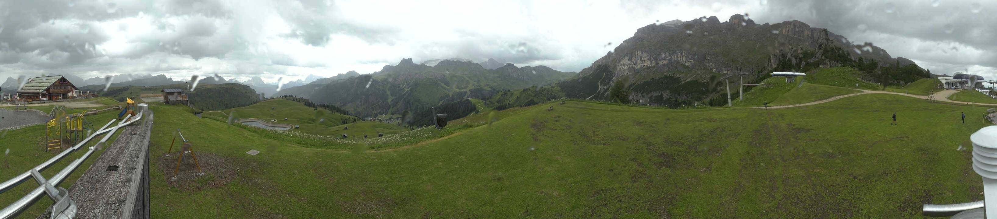 Archiv Foto Webcam Arabba - Bergrestaurant am Monte Burz