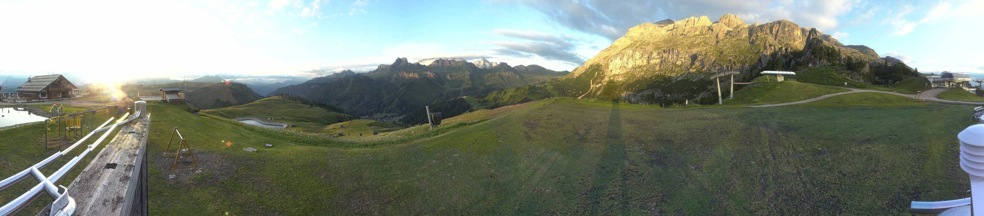 Archiv Foto Webcam Arabba - Bergrestaurant am Monte Burz