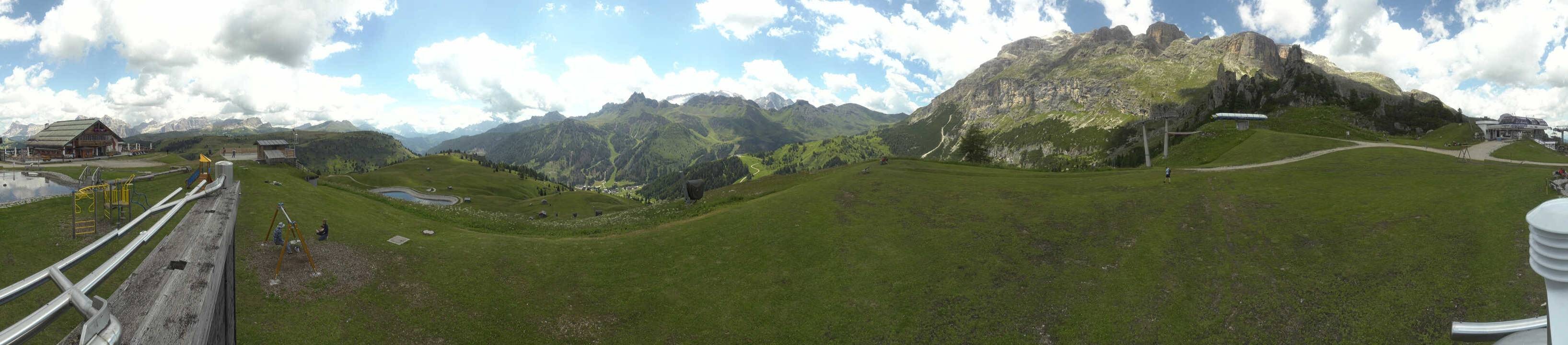 Archiv Foto Webcam Arabba - Bergrestaurant am Monte Burz