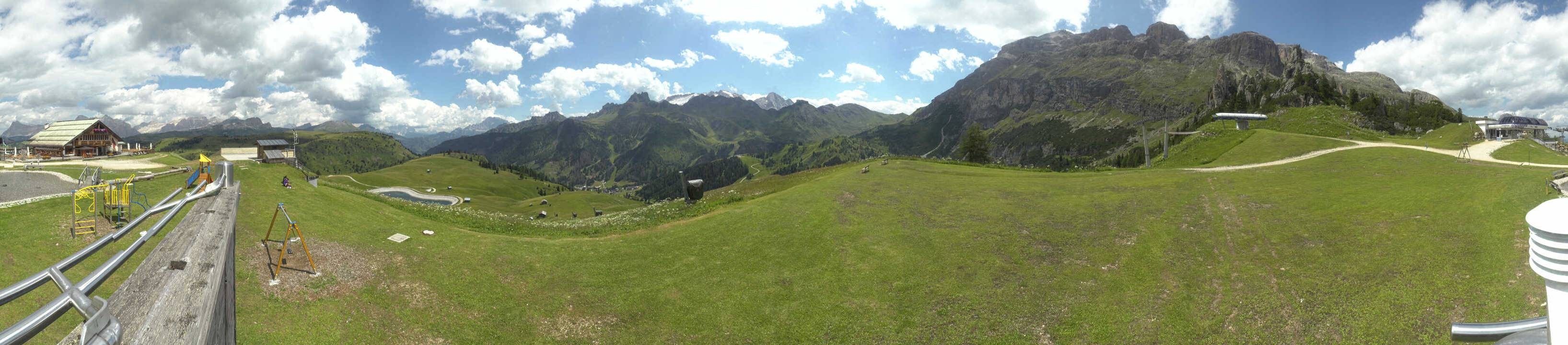 Archiv Foto Webcam Arabba - Bergrestaurant am Monte Burz