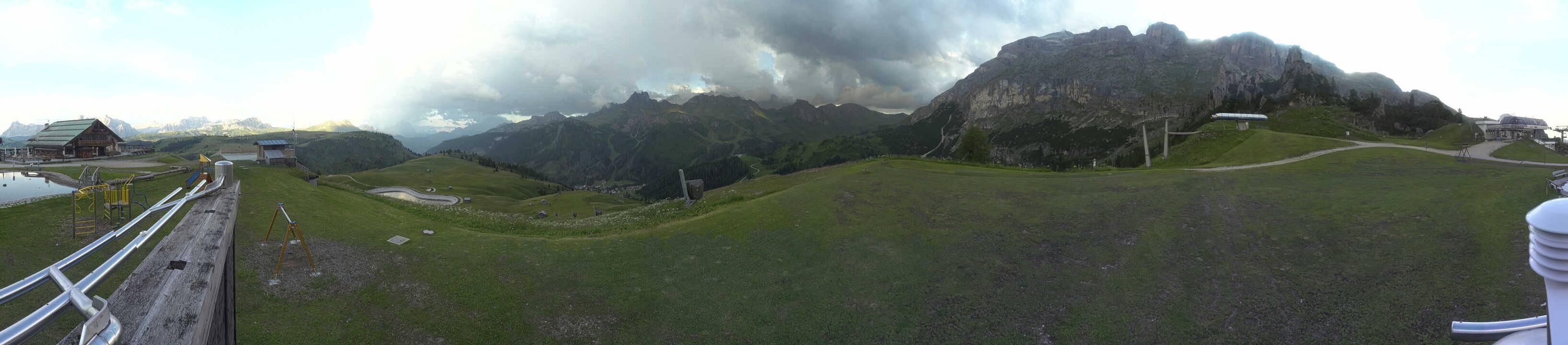 Archiv Foto Webcam Arabba - Bergrestaurant am Monte Burz