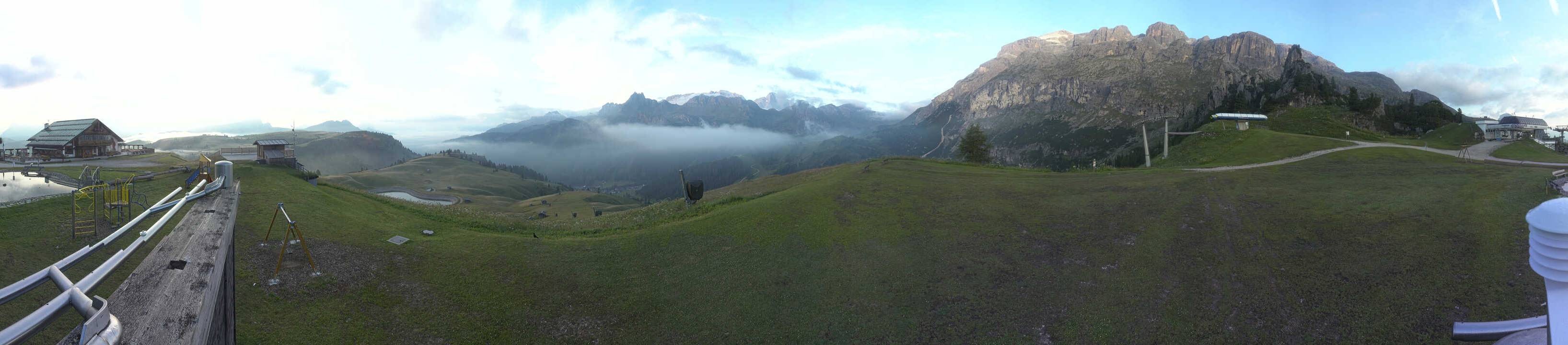 Archiv Foto Webcam Arabba - Bergrestaurant am Monte Burz