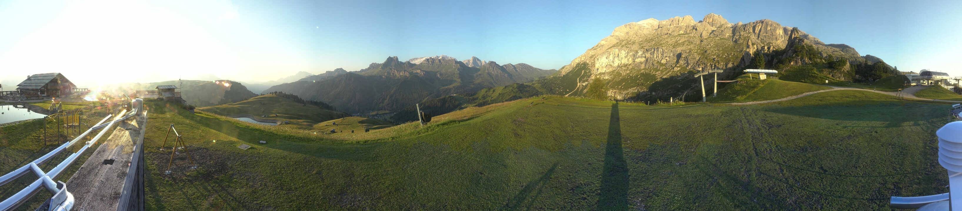 Archiv Foto Webcam Arabba - Bergrestaurant am Monte Burz