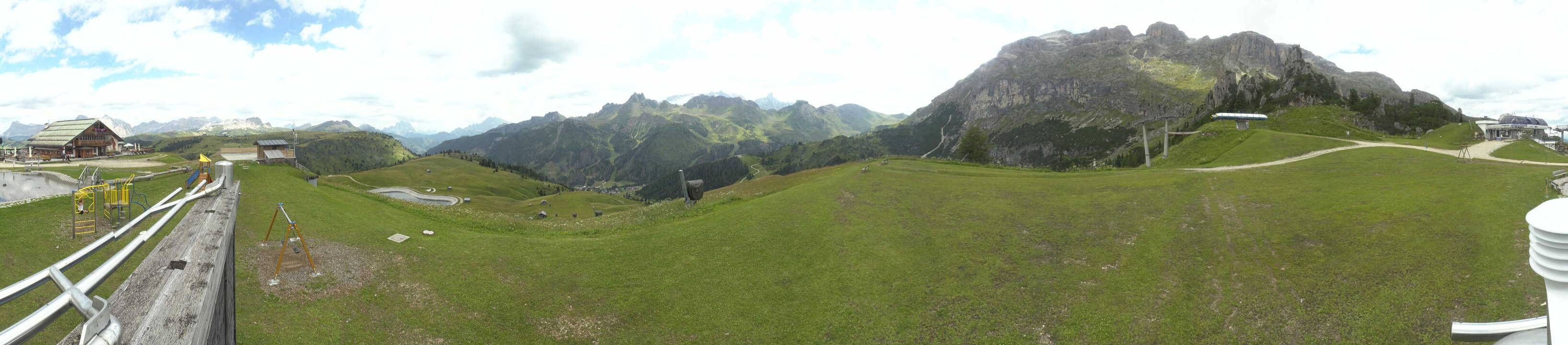 Archiv Foto Webcam Arabba - Bergrestaurant am Monte Burz