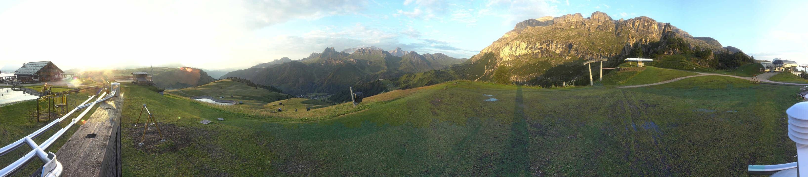 Archiv Foto Webcam Arabba - Bergrestaurant am Monte Burz