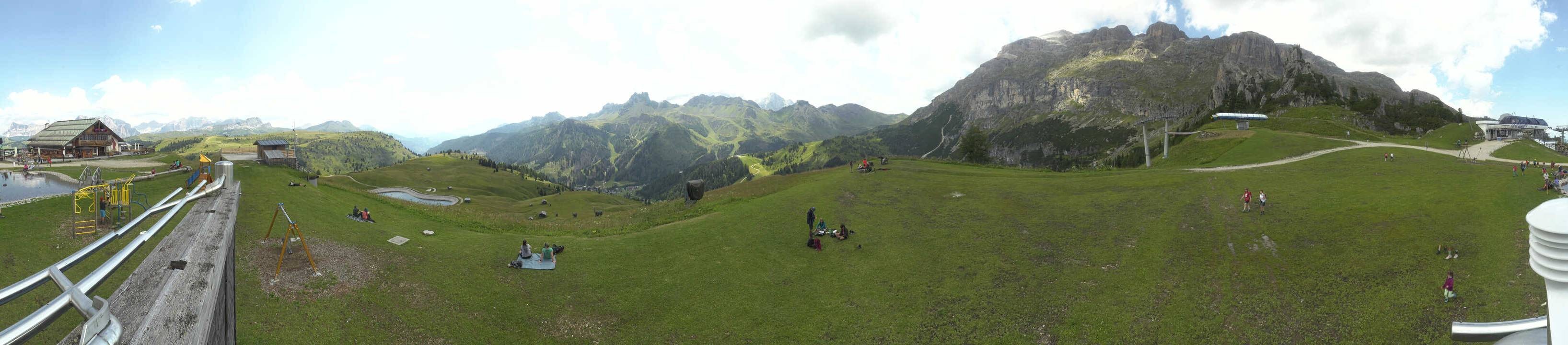 Archiv Foto Webcam Arabba - Bergrestaurant am Monte Burz