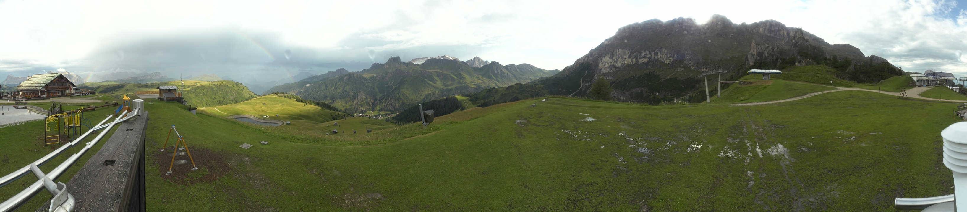 Archiv Foto Webcam Arabba - Bergrestaurant am Monte Burz