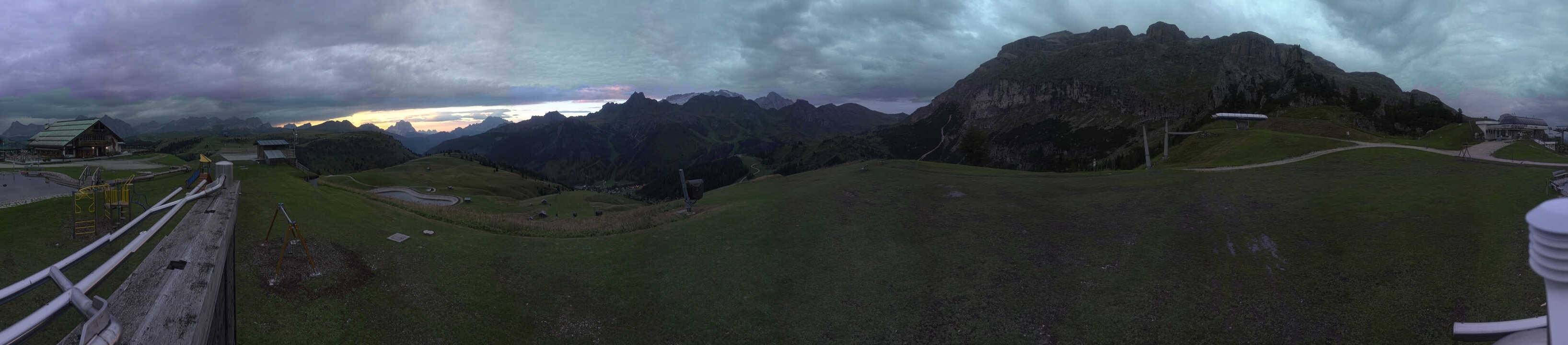 Archiv Foto Webcam Arabba - Bergrestaurant am Monte Burz