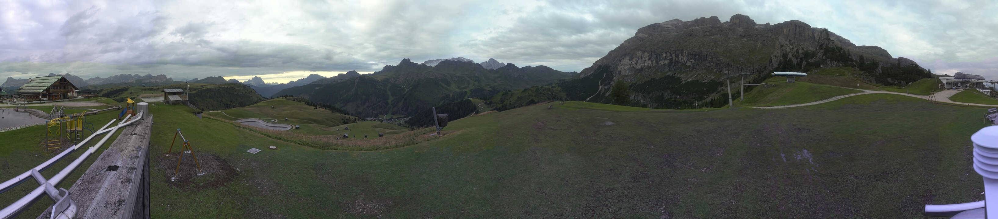 Archiv Foto Webcam Arabba - Bergrestaurant am Monte Burz