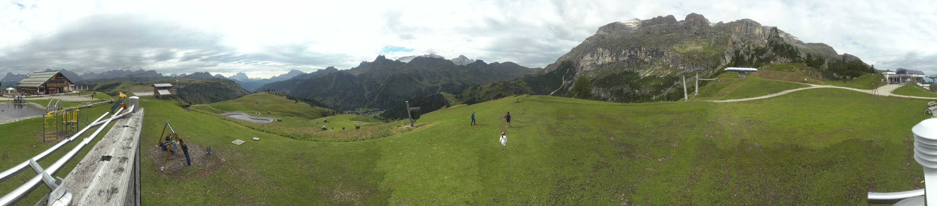 Archiv Foto Webcam Arabba - Bergrestaurant am Monte Burz