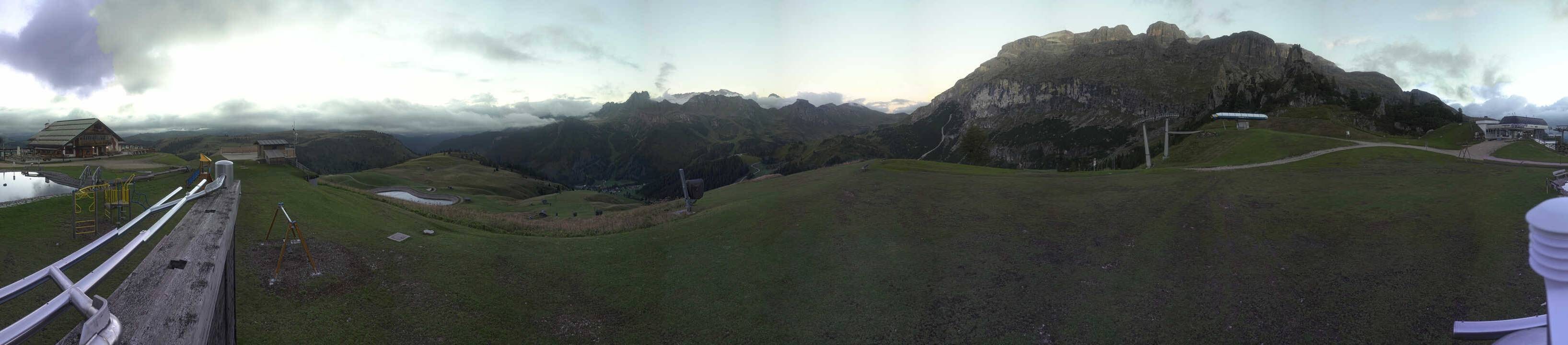 Archiv Foto Webcam Arabba - Bergrestaurant am Monte Burz
