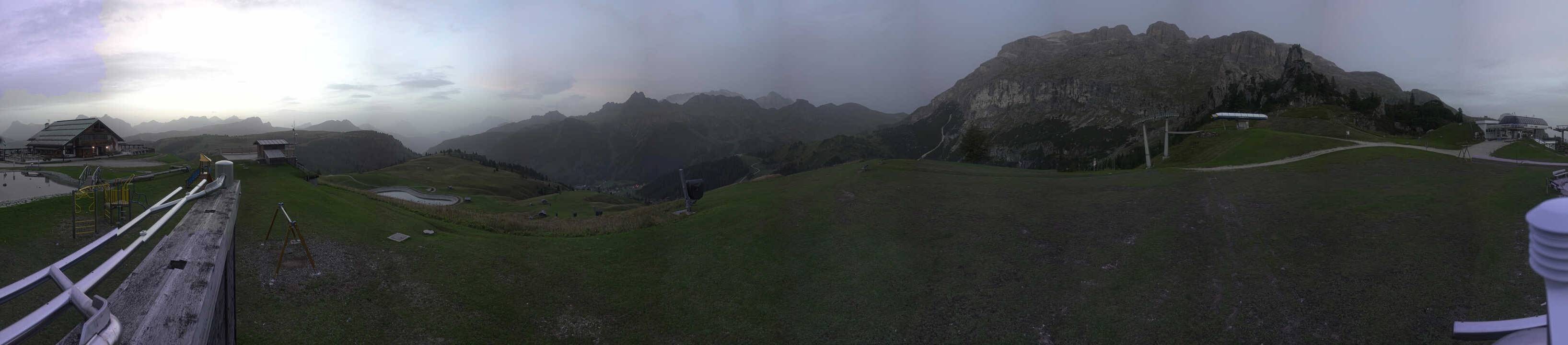 Archiv Foto Webcam Arabba - Bergrestaurant am Monte Burz