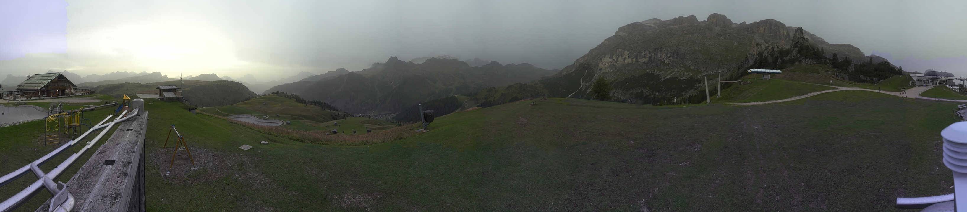 Archiv Foto Webcam Arabba - Bergrestaurant am Monte Burz