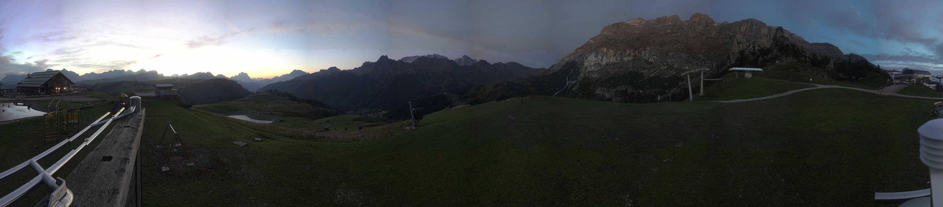 Archiv Foto Webcam Arabba - Bergrestaurant am Monte Burz
