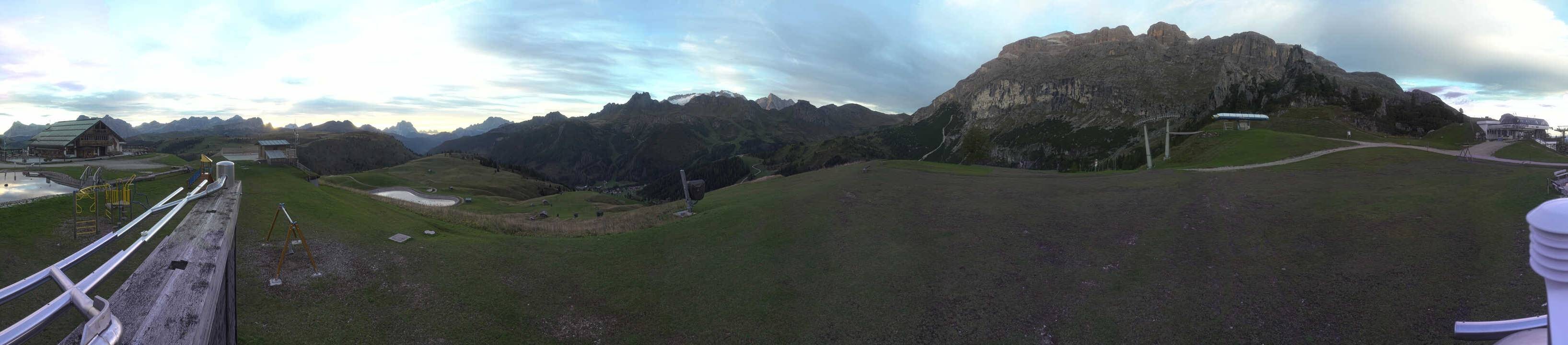 Archiv Foto Webcam Arabba - Bergrestaurant am Monte Burz