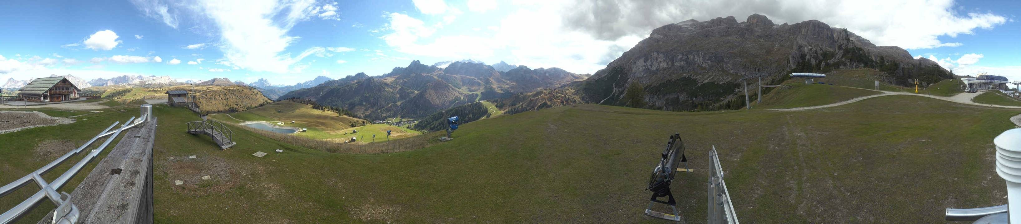 Archiv Foto Webcam Arabba - Bergrestaurant am Monte Burz