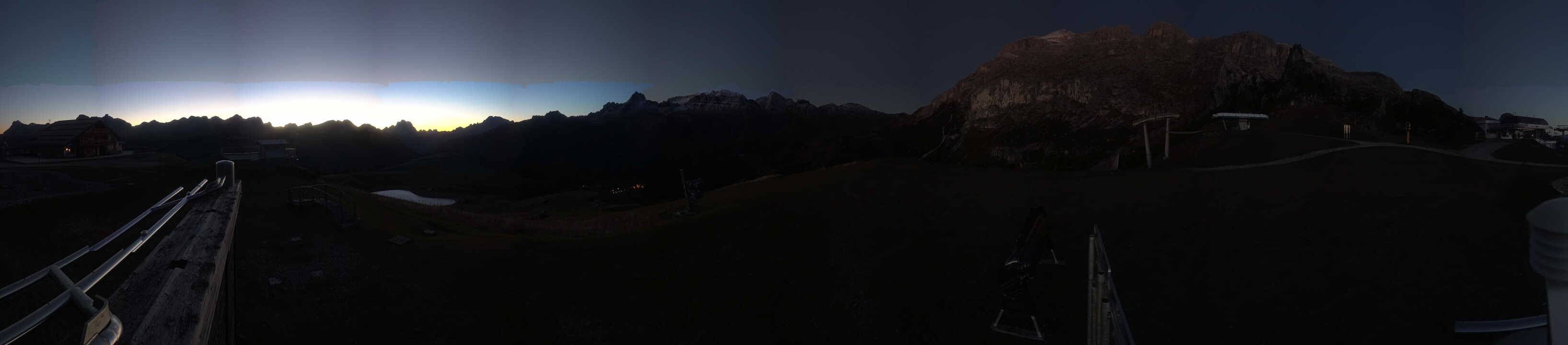 Archiv Foto Webcam Arabba - Bergrestaurant am Monte Burz