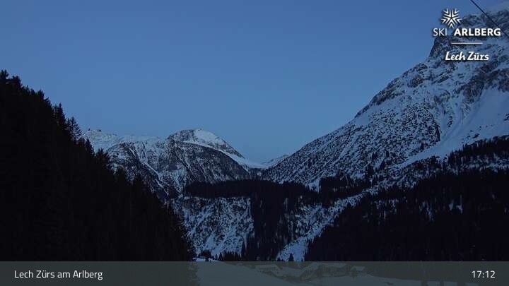Archiv Foto Webcam Lech Zürs am Arlberg - Blick auf Zug