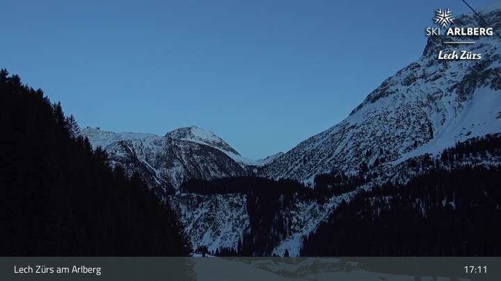 Archiv Foto Webcam Lech Zürs am Arlberg - Blick auf Zug