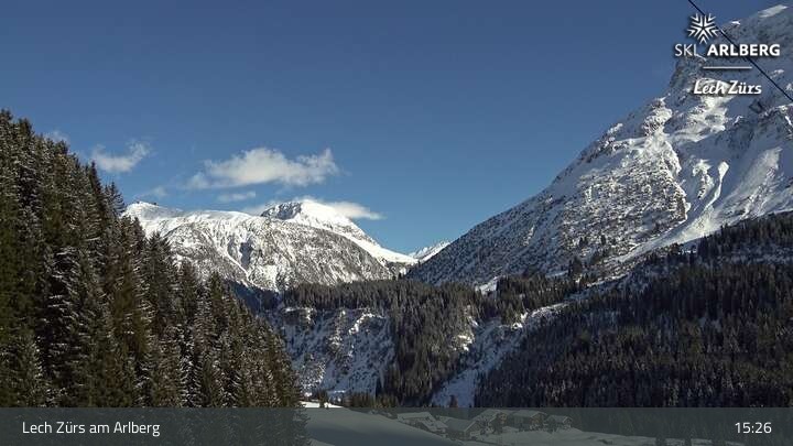 Archiv Foto Webcam Lech Zürs am Arlberg - Blick auf Zug