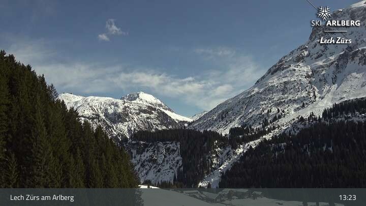 Archiv Foto Webcam Lech Zürs am Arlberg - Blick auf Zug