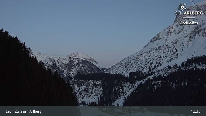 Archiv Foto Webcam Lech Zürs am Arlberg - Blick auf Zug