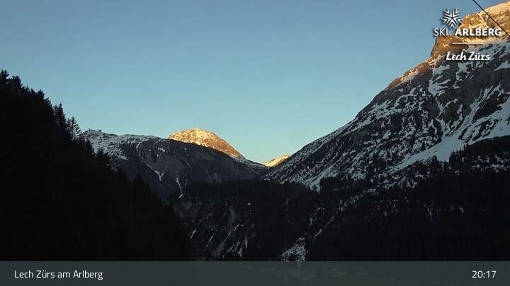 Archiv Foto Webcam Lech Zürs am Arlberg - Blick auf Zug