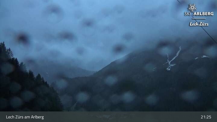 Archiv Foto Webcam Lech Zürs am Arlberg - Blick auf Zug